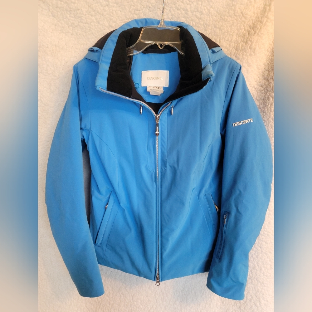 Descente Ion-Bodies Technical Ski Jacket Women's Size 8 Powder Blue